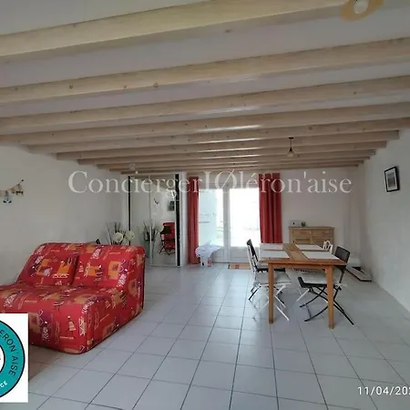 Holiday home Maison De La Sau *